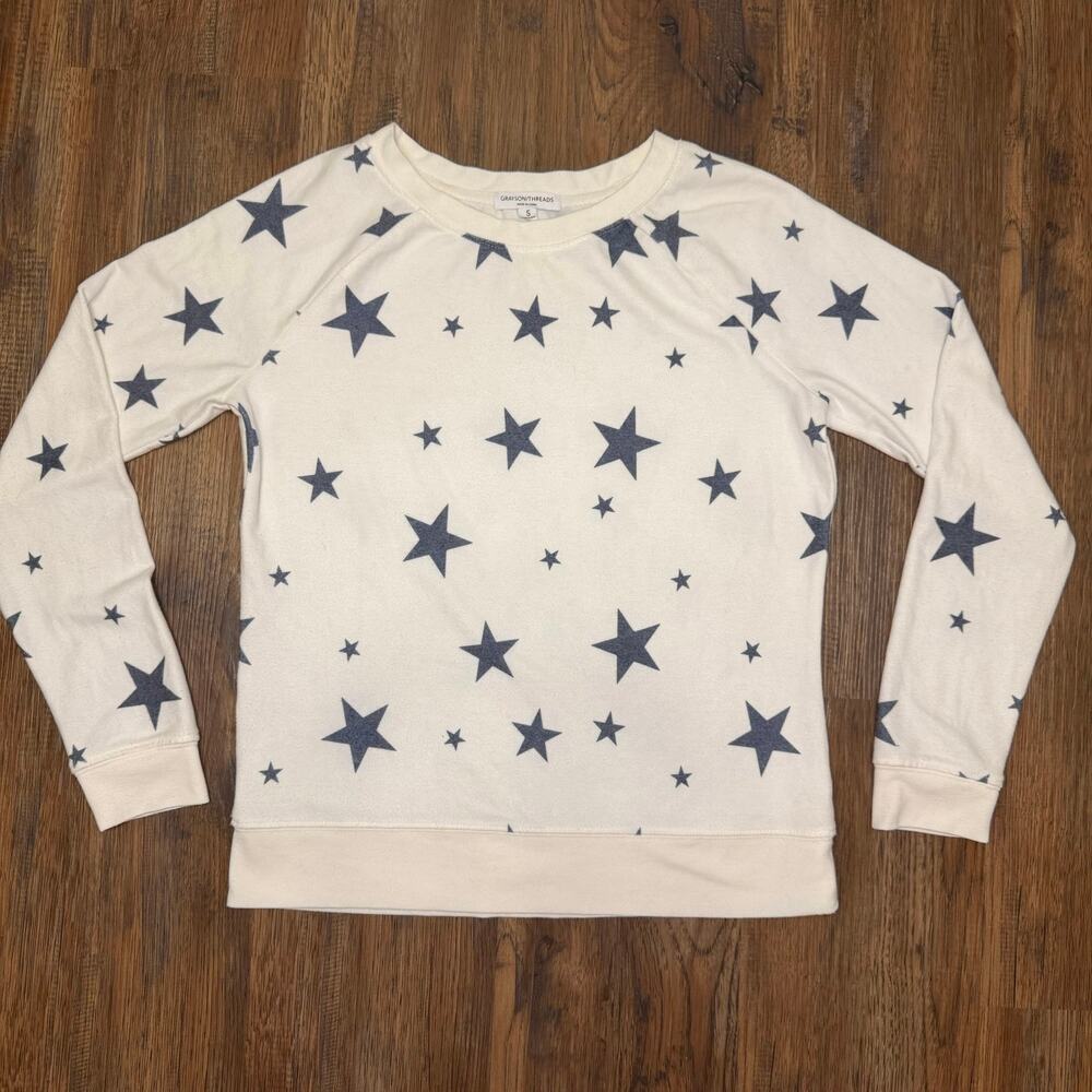 Grayson Threads SMALL cream sweatshirt tee with blue stars soft and stretchy